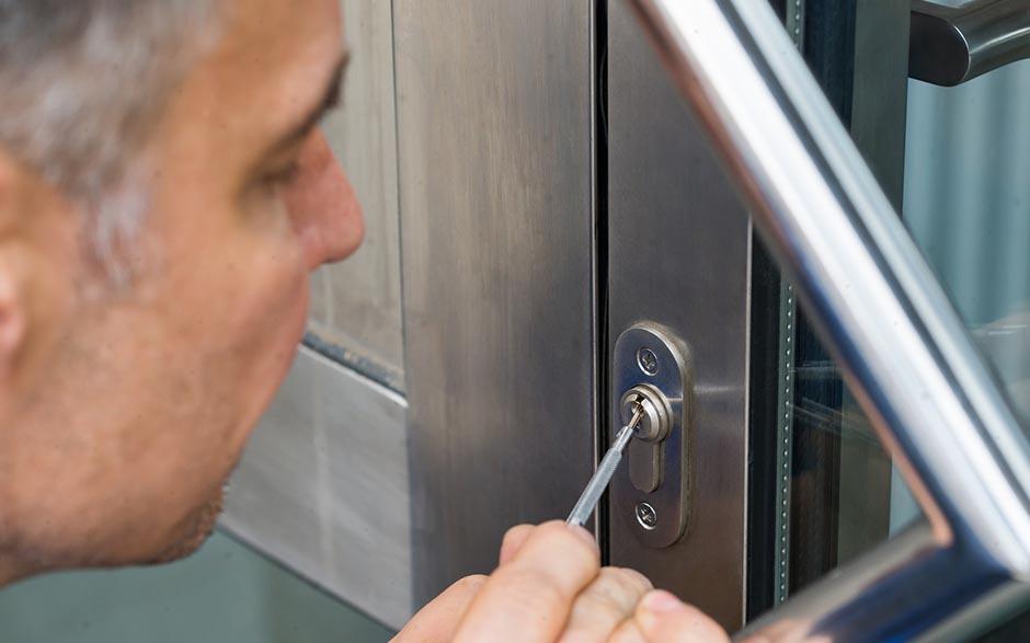 ouverture de porte claquée serrurier Milly-la-Forêt